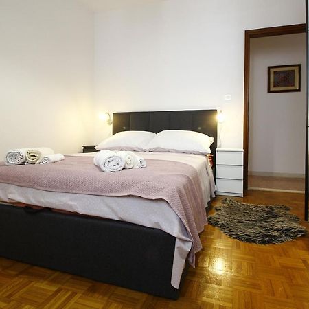 Apartment Marita Čilipi Exteriör bild