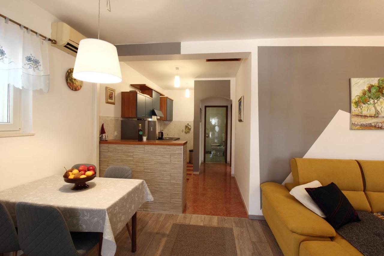 Apartment Marita Čilipi Exteriör bild
