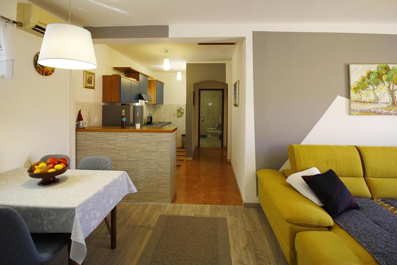 Apartment Marita Čilipi Exteriör bild